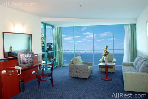 Marina Grand Beach 13